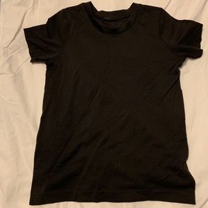 Lululemon Breeze by Swiftly short sleeve shirt